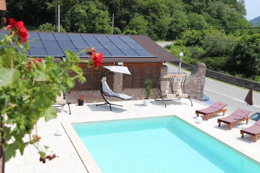 Pensiunea Deian-Clisura Dunarii Moldova Noua Ngoại thất bức ảnh