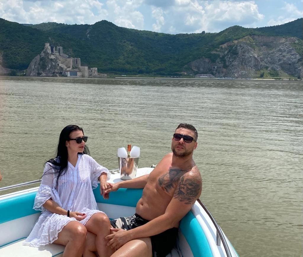 Pensiunea Deian-Clisura Dunarii Moldova Noua Ngoại thất bức ảnh